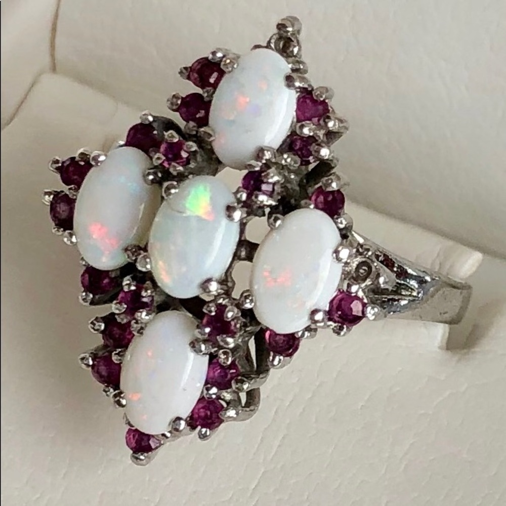 Ladies Ring